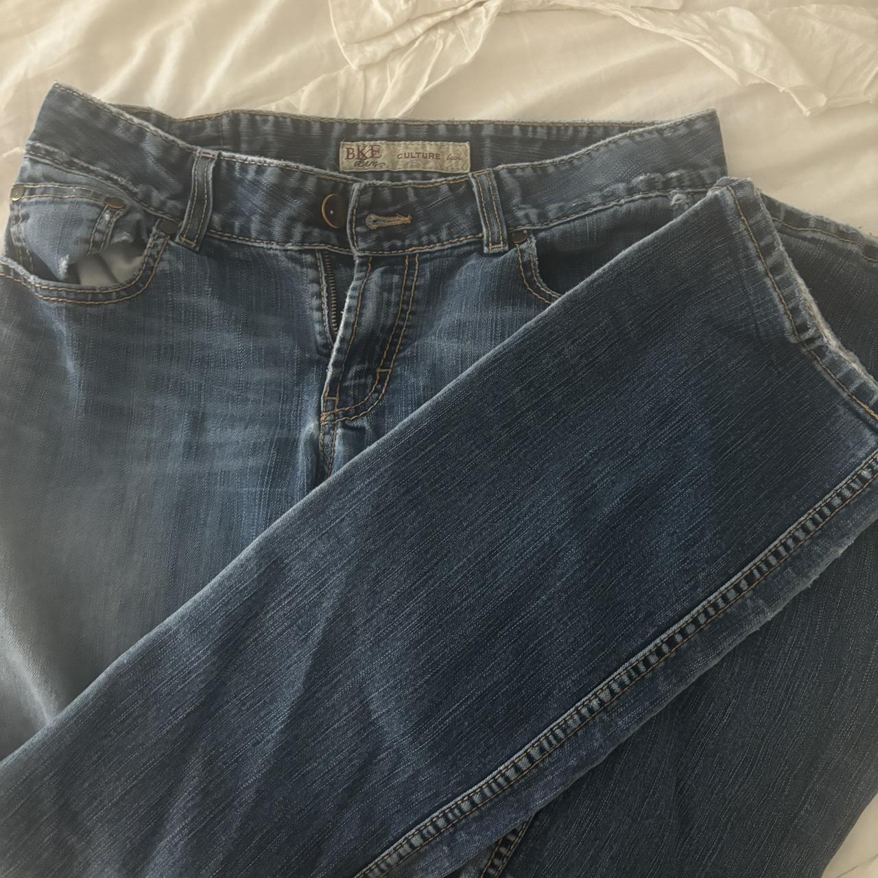 item listed by avas_closet_88