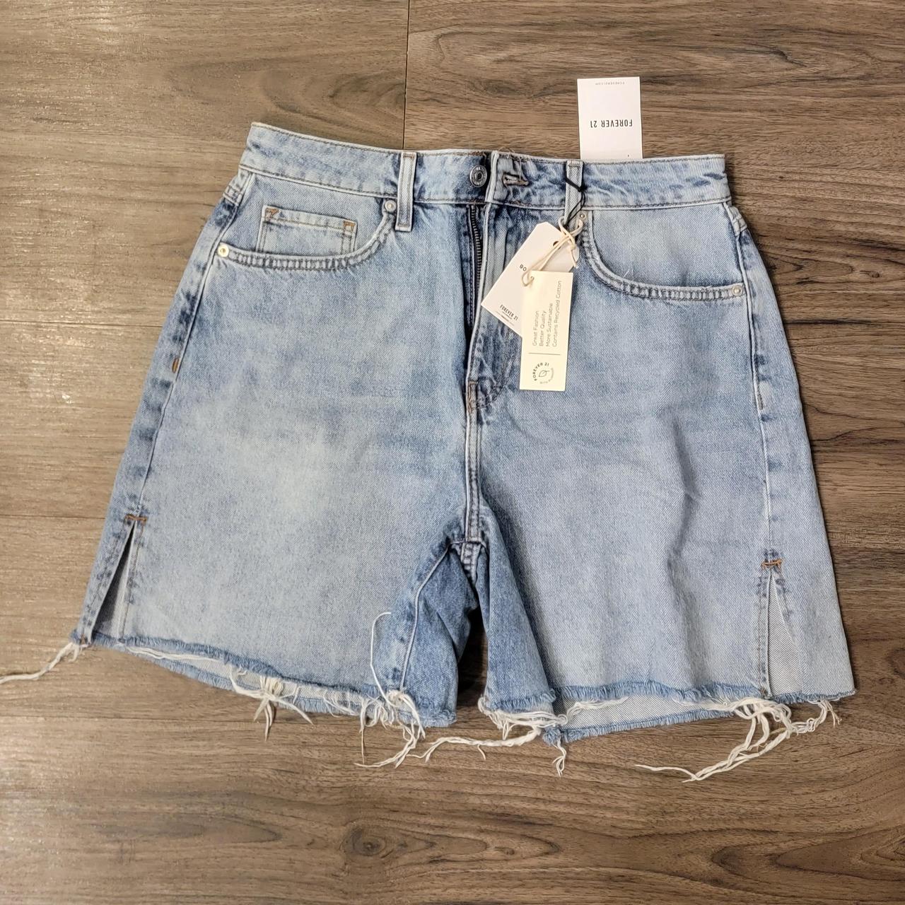 Forever 21 Denim 90s Shorts Size 29,