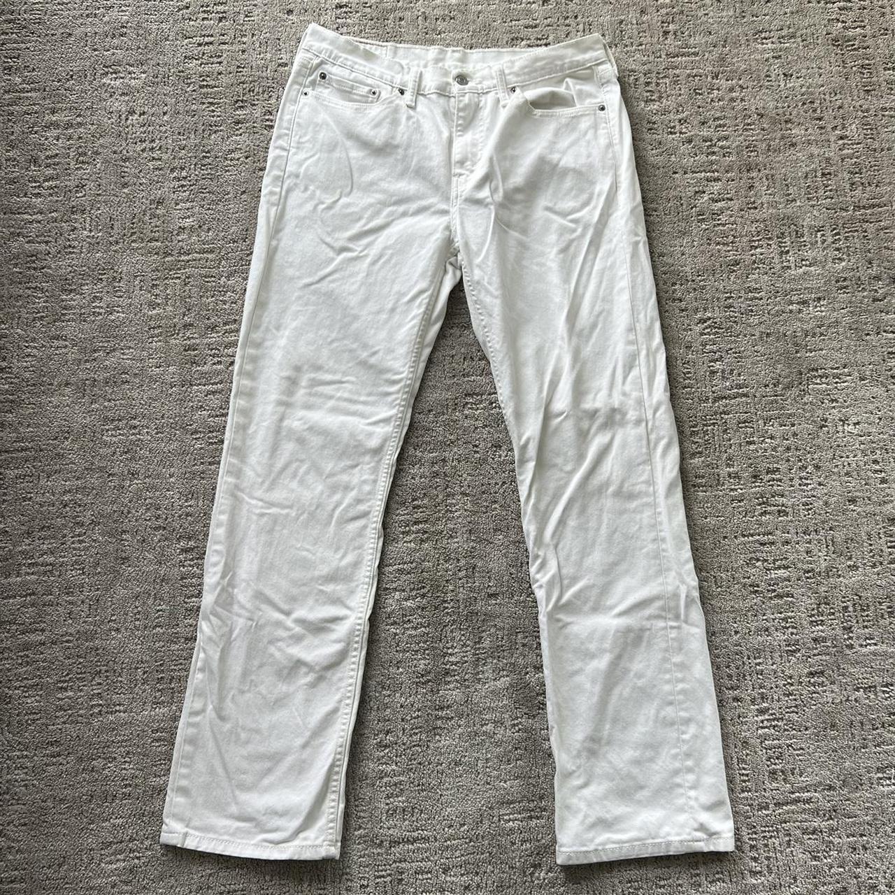 White Levi’s 514 jeans Straight fit 33x32 - Depop