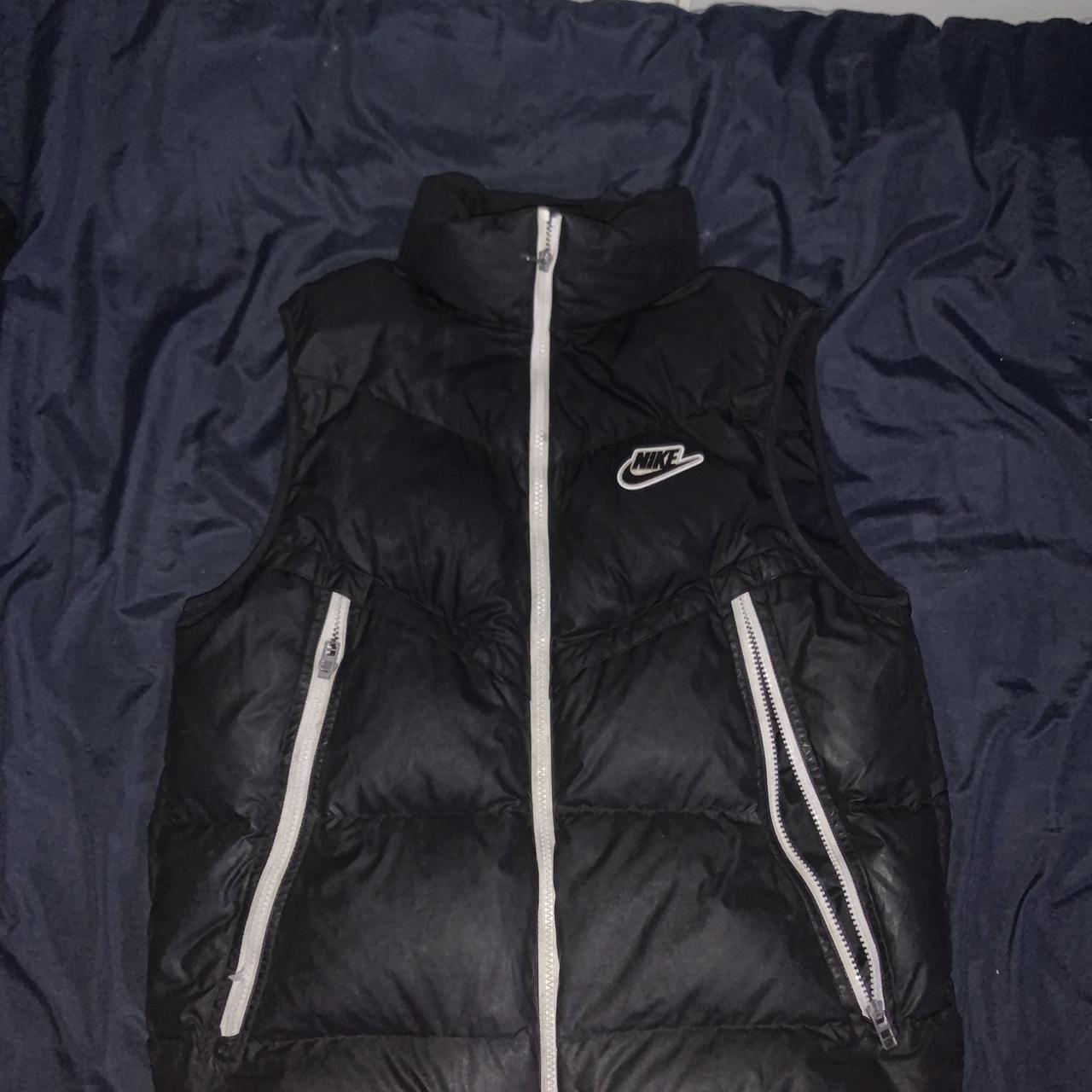 mens black nike body warmer
