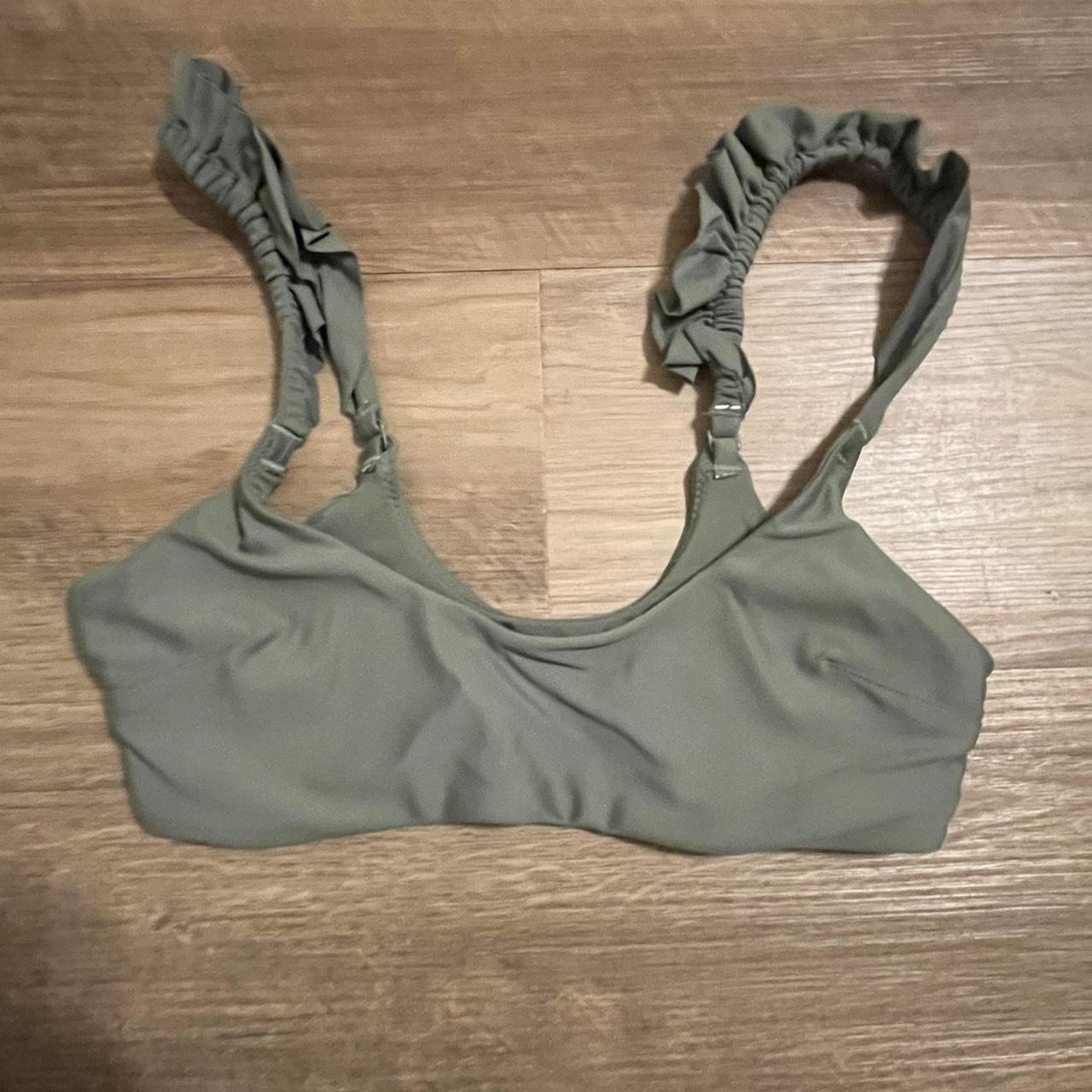 item listed by daniela_llopez