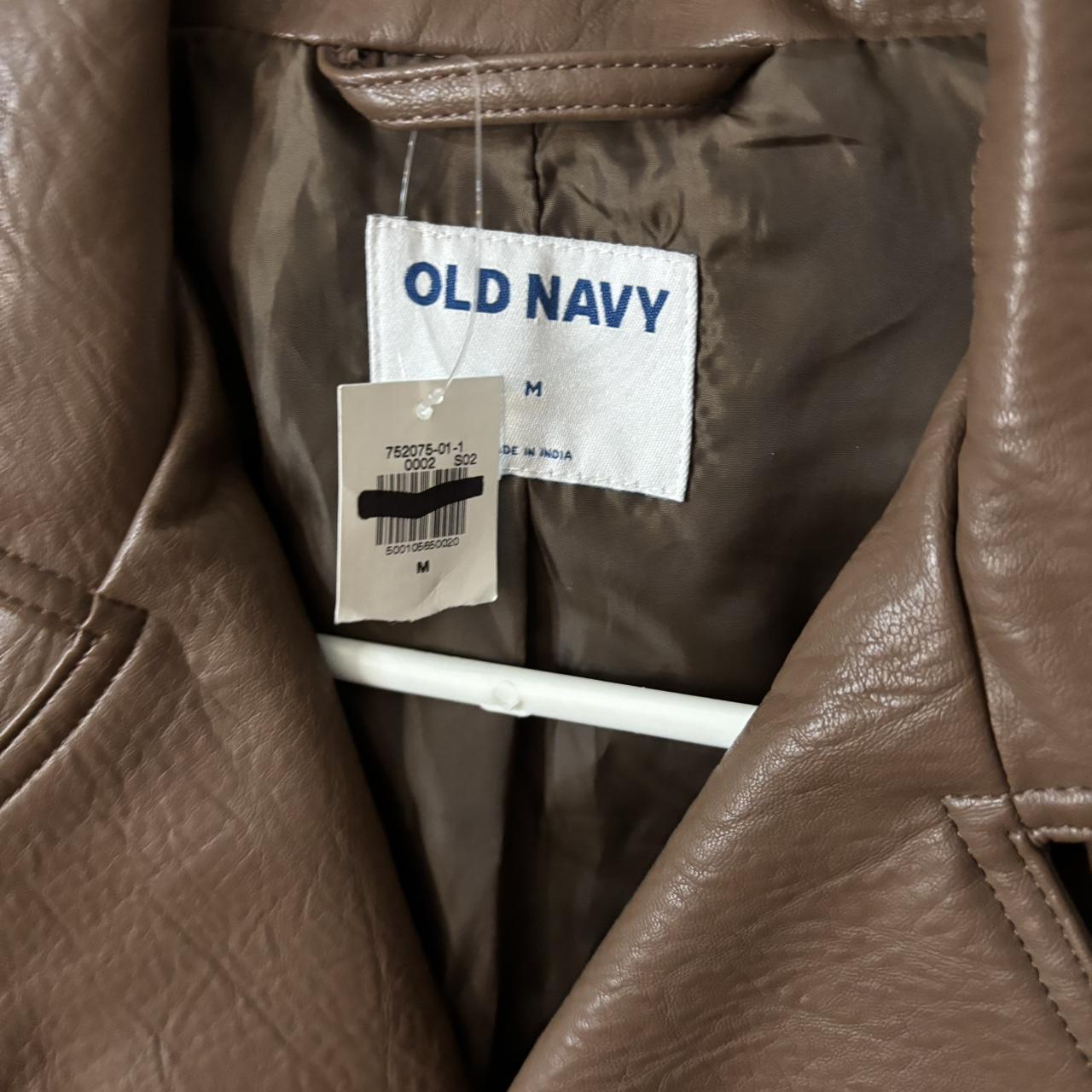 Old Navy Women's Jacket - Brown - M – Brown leather jacket with a 00s and …
