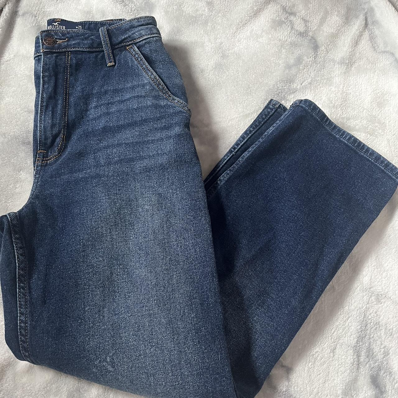 Hollister Cargo Ultra High Rise Dad Jeans in a 1S.... - Depop