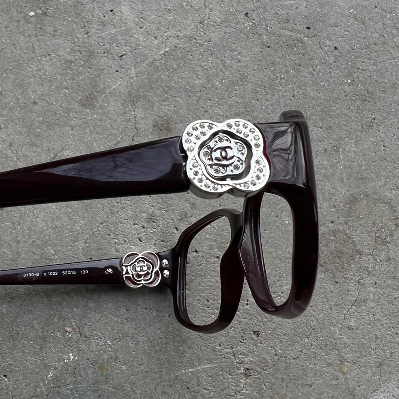 Burgundy Metal Frame Camellia Sunglasses – Loom & Magpie Boutique