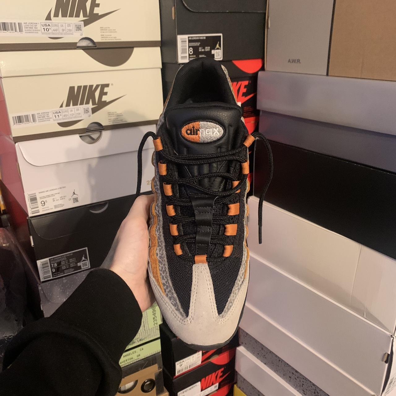 Nike Men's Orange and Black Trainers | Depop