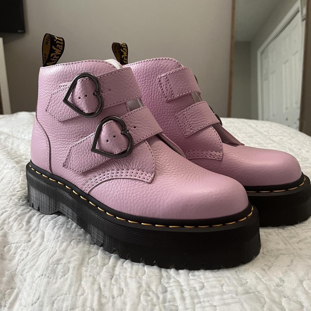 dr martens black pink