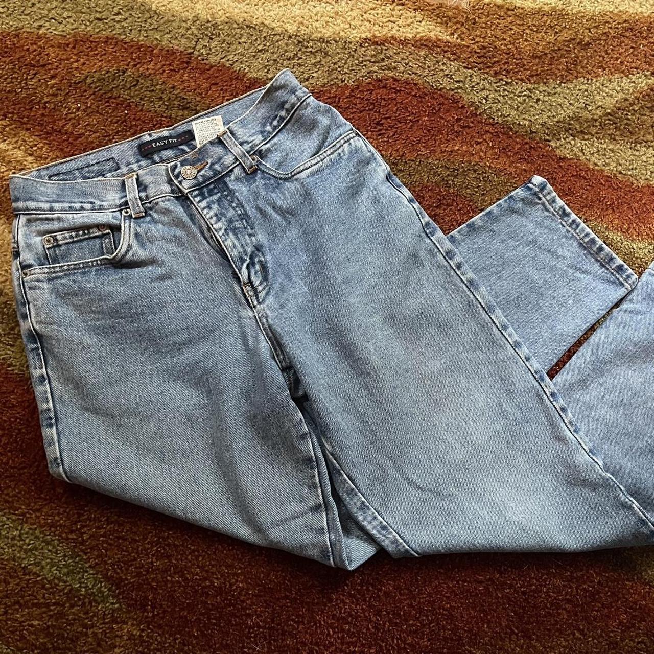 perfect vintage mom jeans. these are for a shorter... - Depop