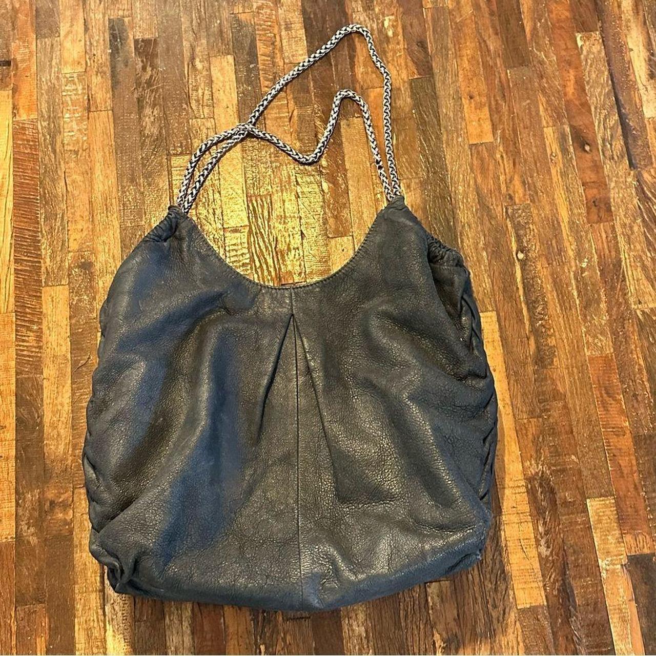 Elle Tahari top bag