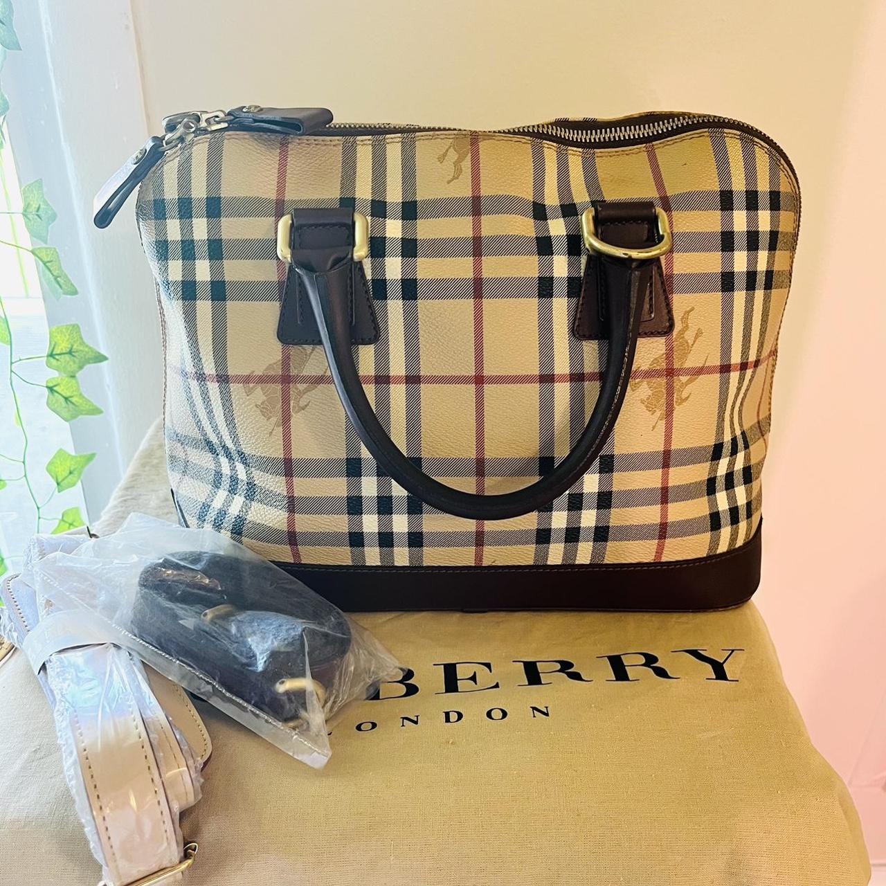 Burberry Women's Bag - Cream