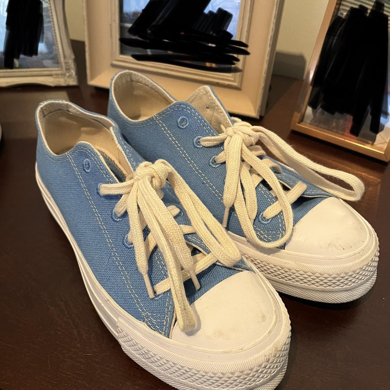 Baby blue platform Converse. These are in MINT... - Depop