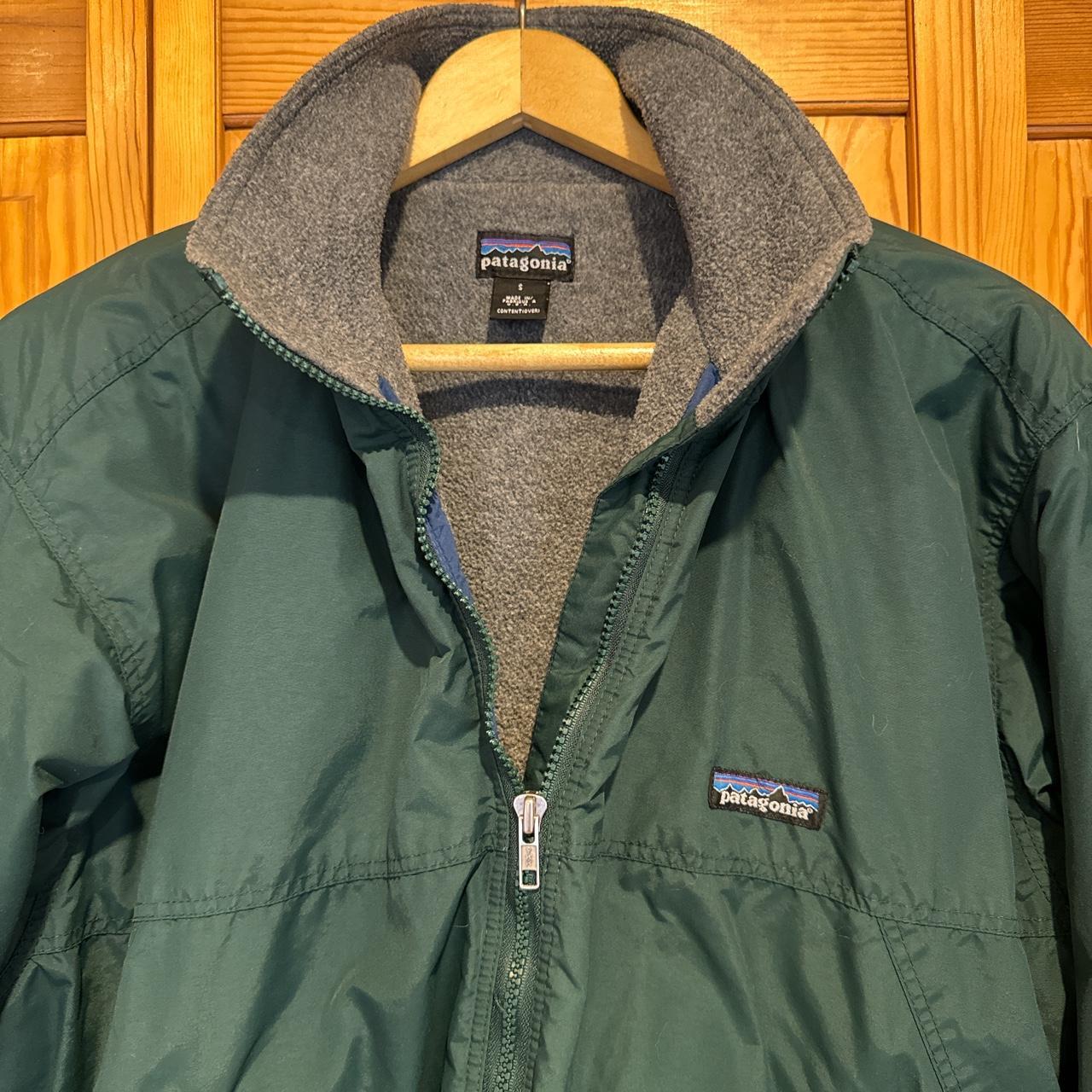 Retro vintage forest green Patagonia jacket. Lots of... - Depop