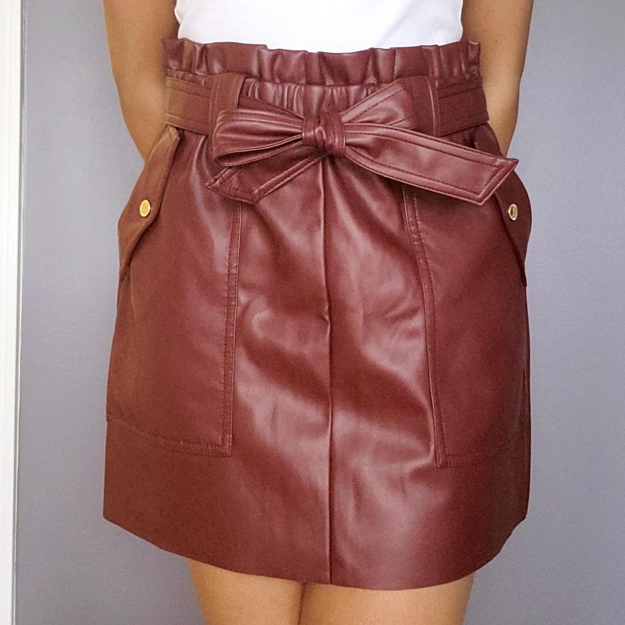 Burgundy leather 2025 skirt gold