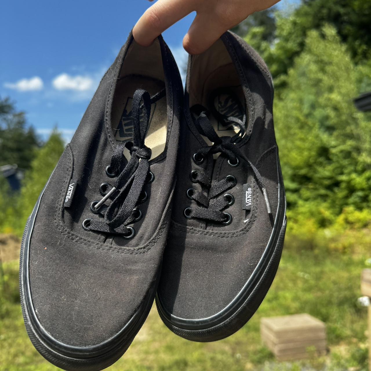 Black vans very on sale