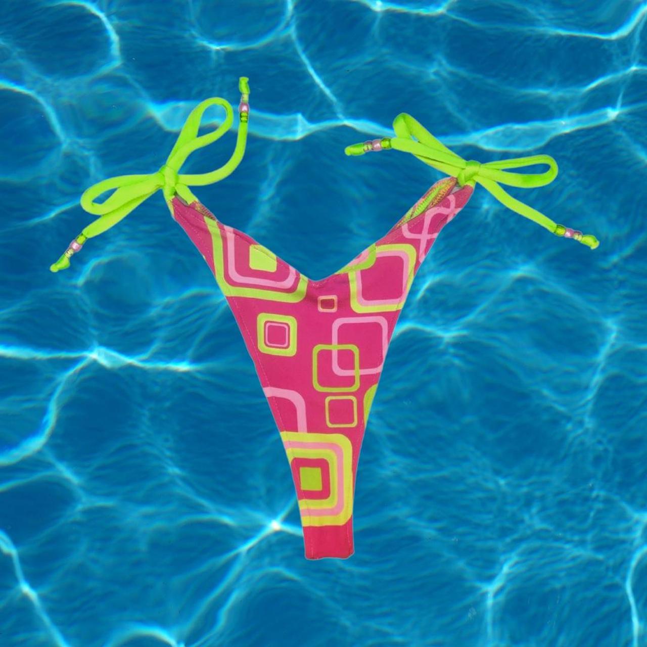 Geometrical V-cut Thong Bikini Bottoms, 80s