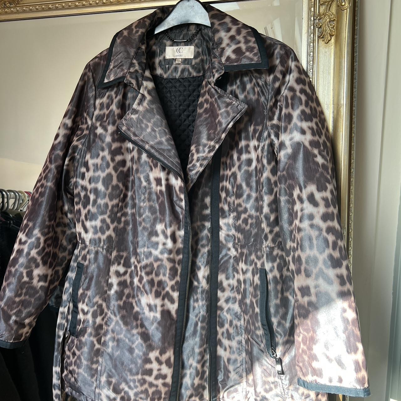 Vintage leopard print quilted winter coat Collared... Depop
