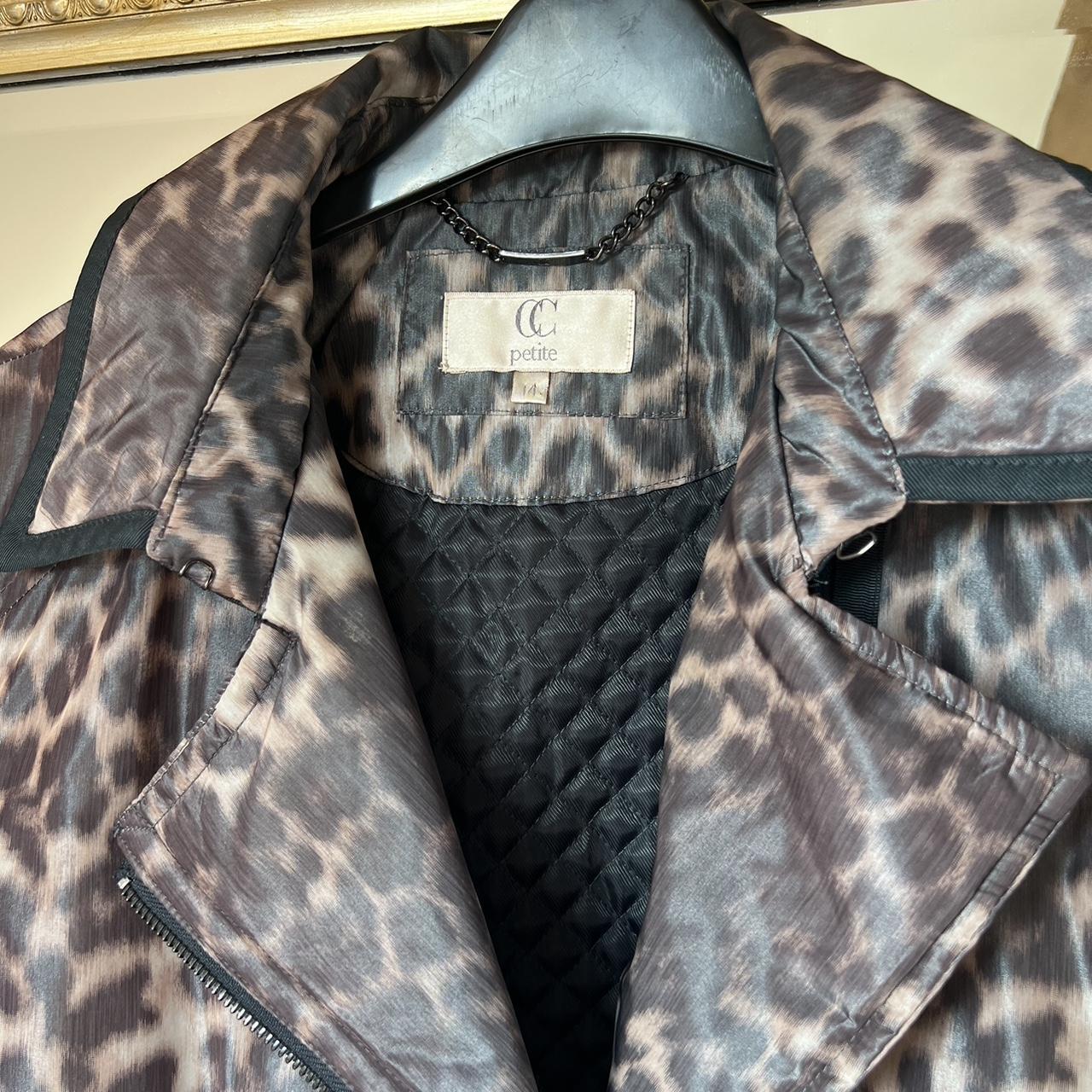 Vintage leopard print quilted winter coat Collared... Depop