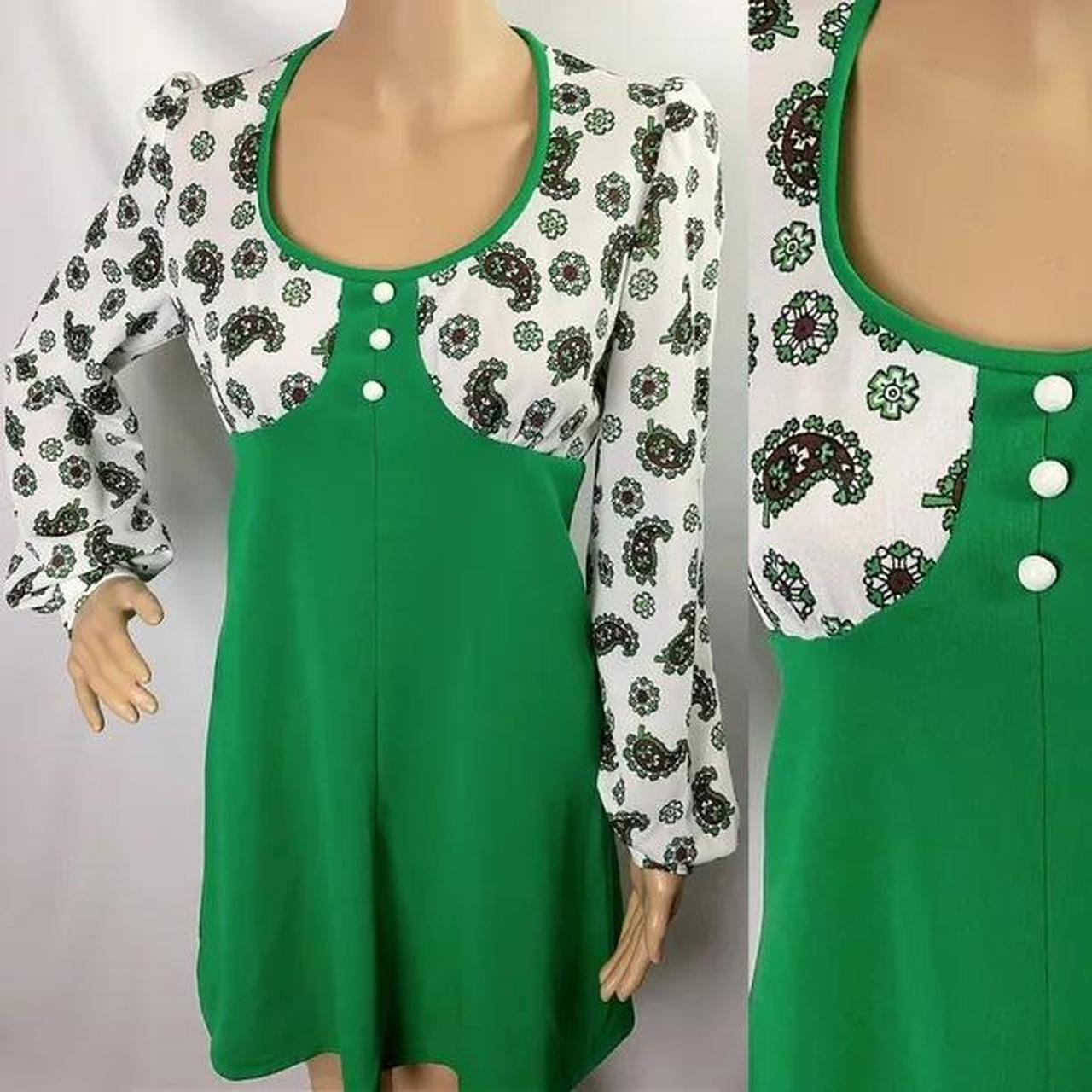 item listed by vintagestoredepop