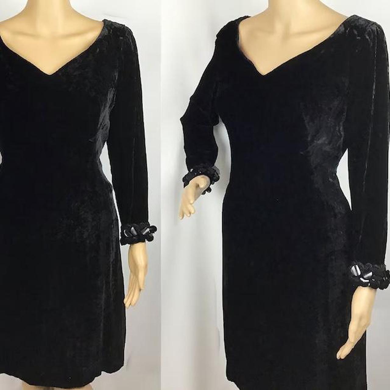 item listed by vintagestoredepop