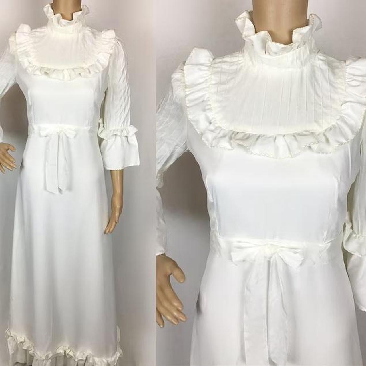 item listed by vintagestoredepop