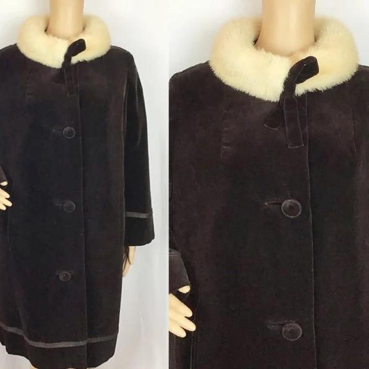 item listed by vintagestoredepop