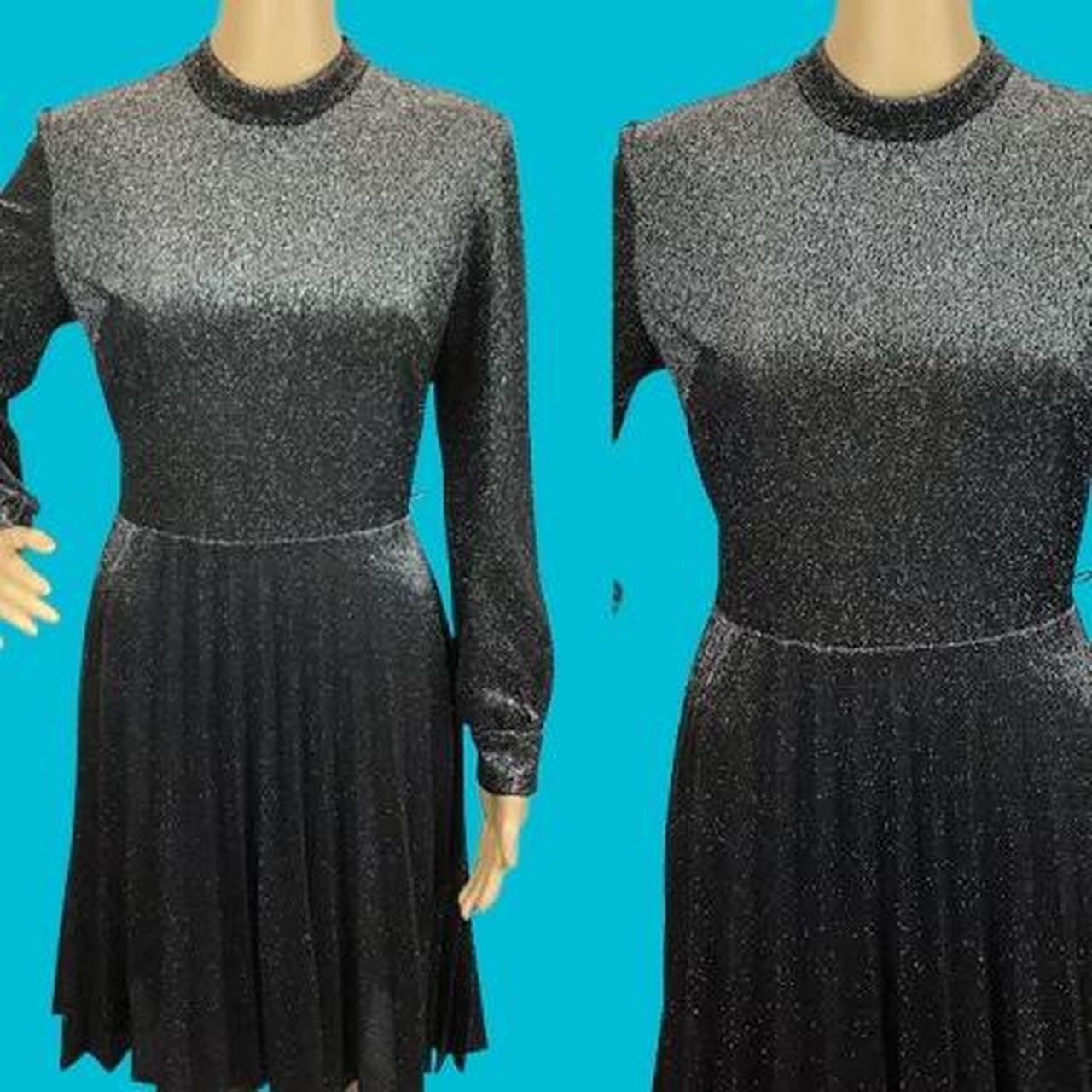 item listed by vintagestoredepop
