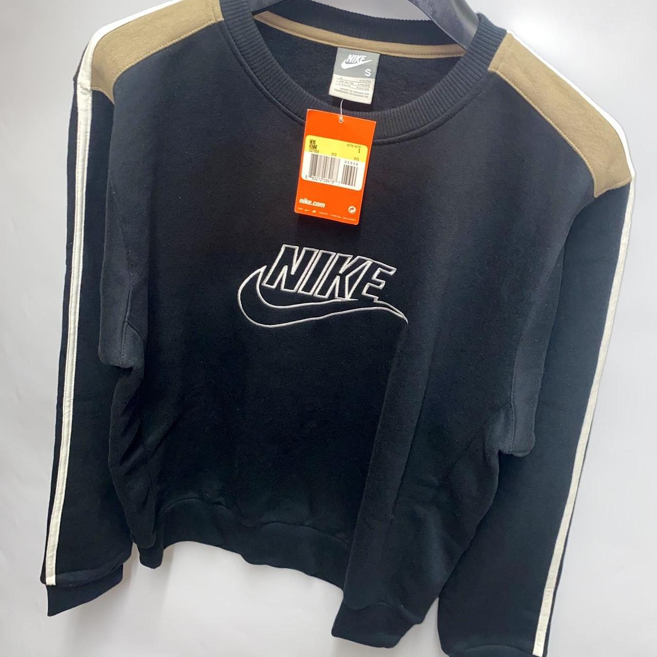 Vintage Nike Crewneck Sweatshirt BNWT Big Centre | Depop