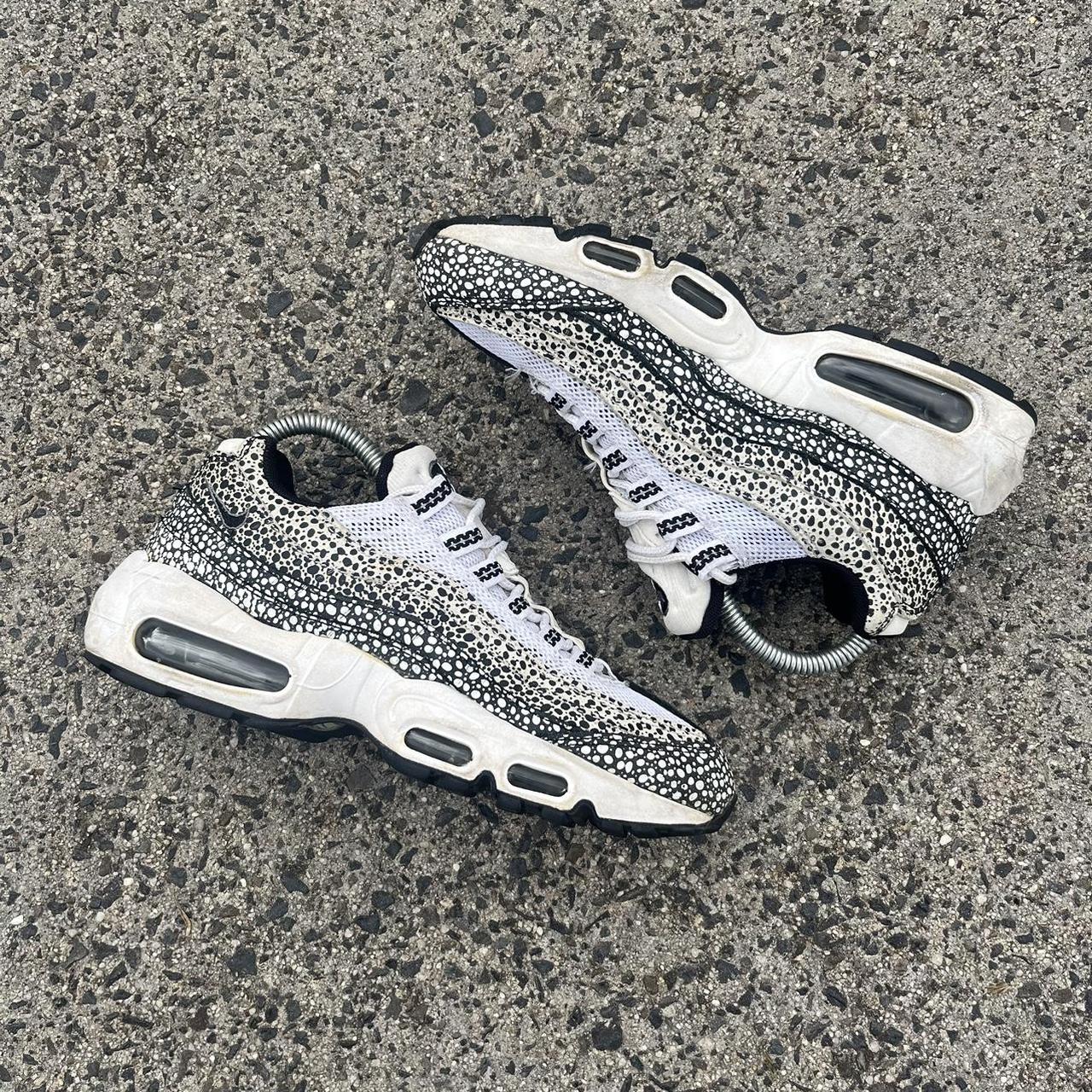 womens grey nike air max trainers