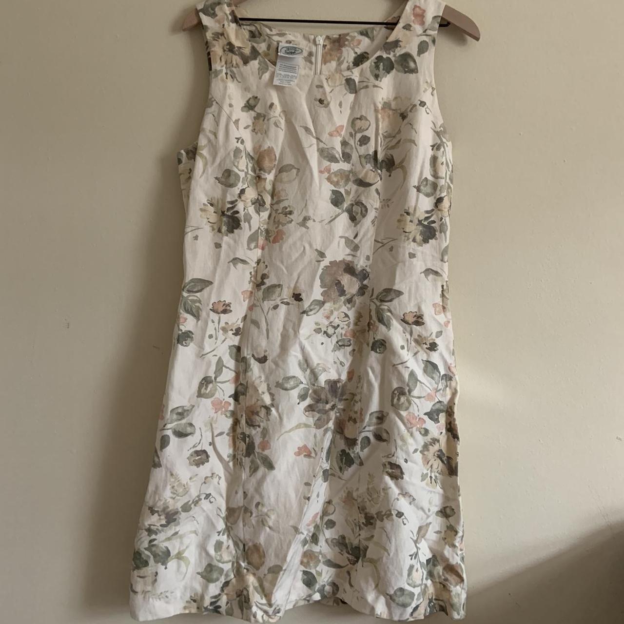 Laura Ashley Women's Cream and Pink Dress | Depop