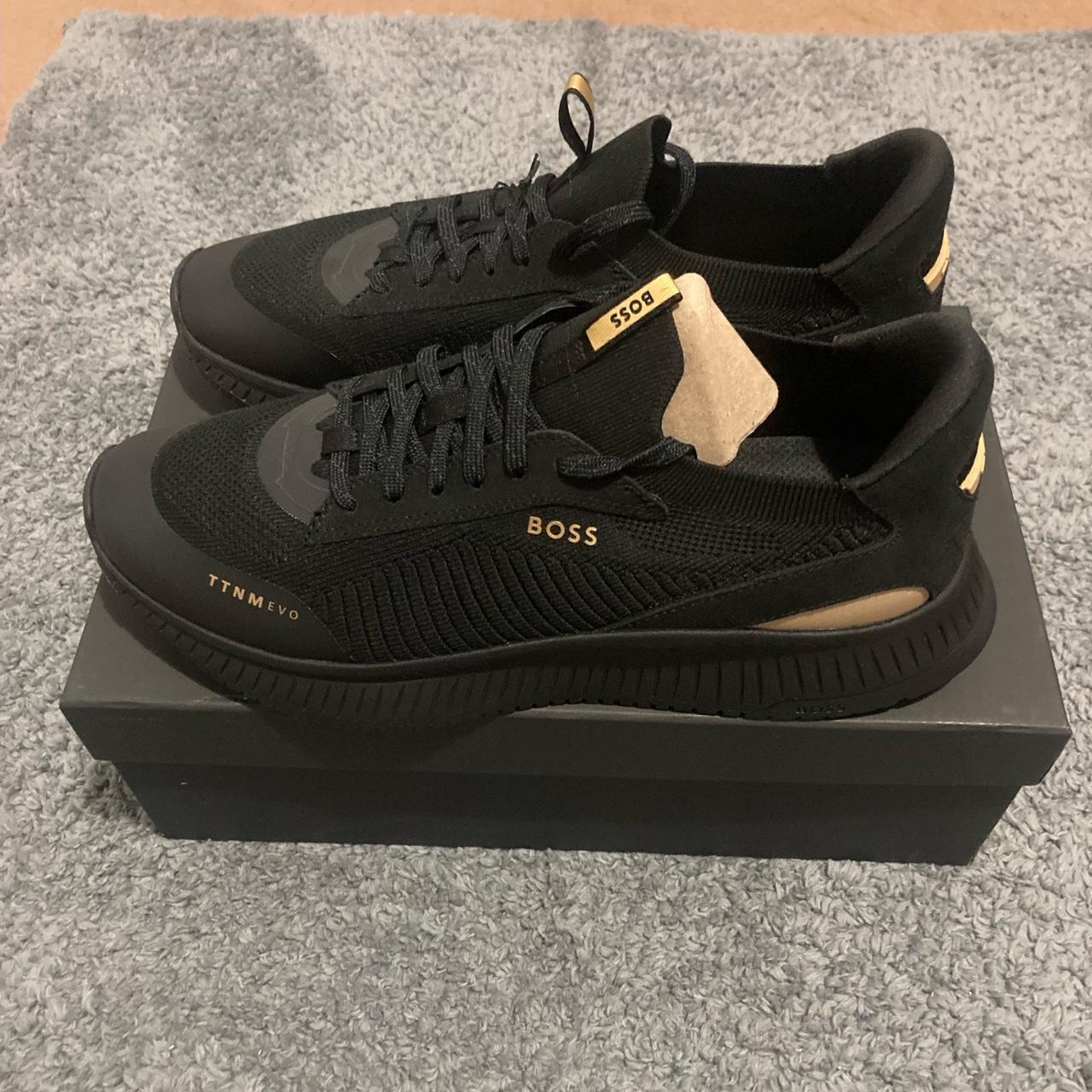 BRAND NEW Hugo Boss Sock trainers with Knitted