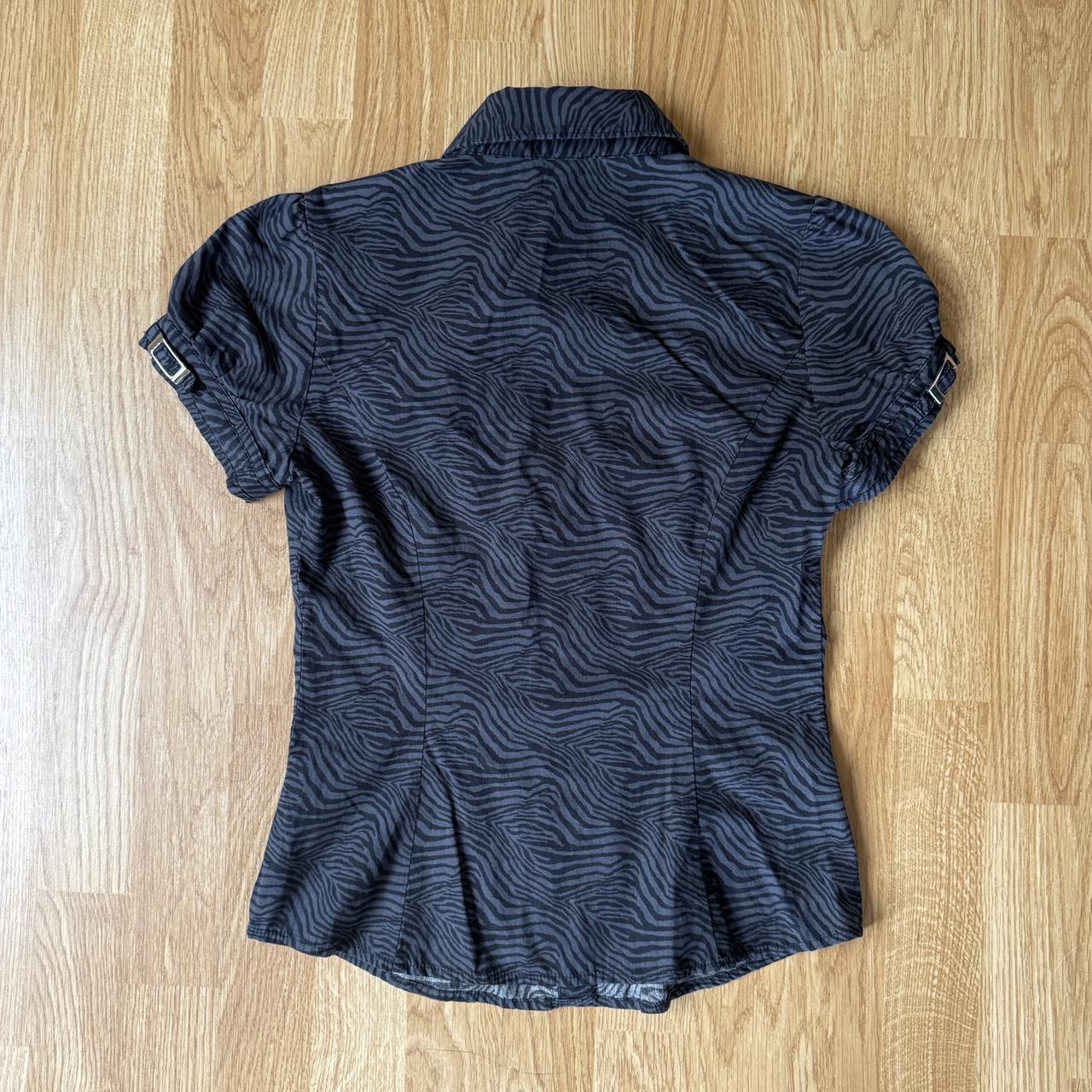 🪩 Vtg zebra print cotton buttonup top 🪩 Size XS.... Depop