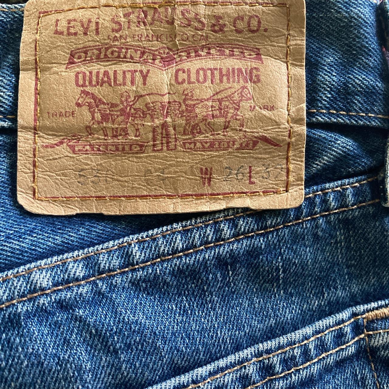 Vintage Levi’s straight leg jeans Waist 26 leg 32 - Depop