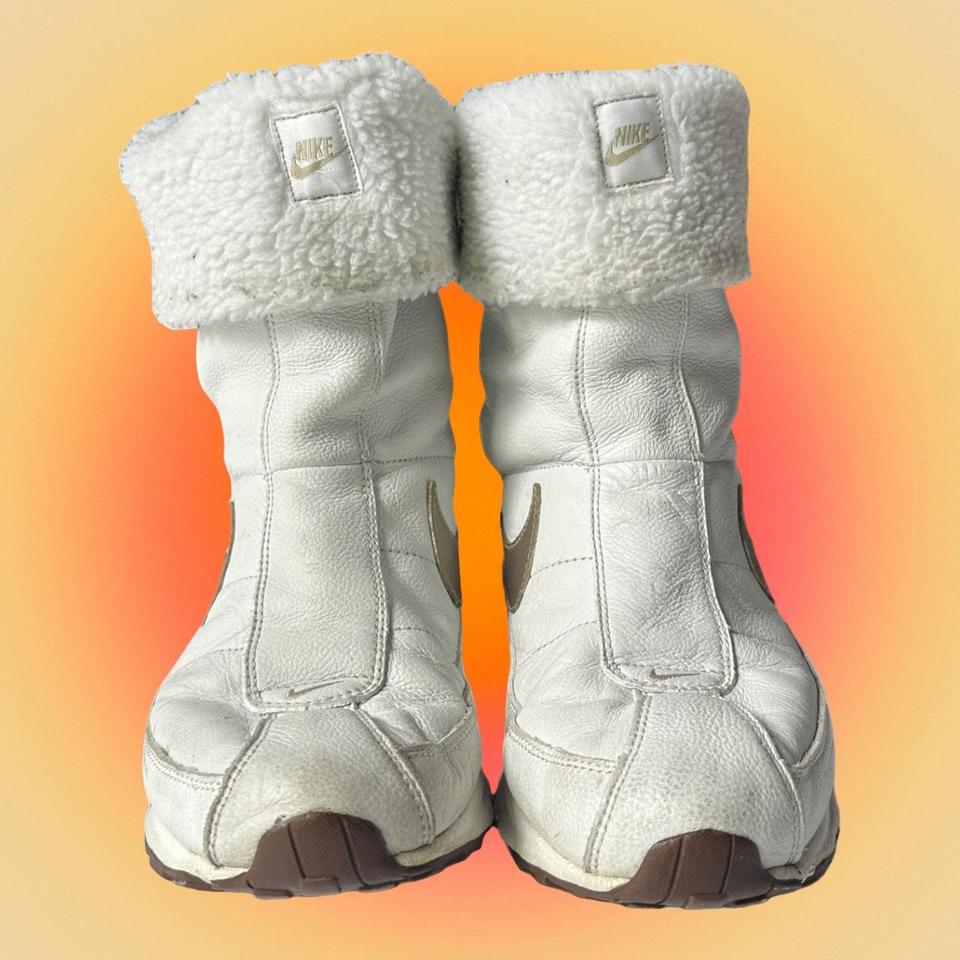 Nike white winter on sale boots