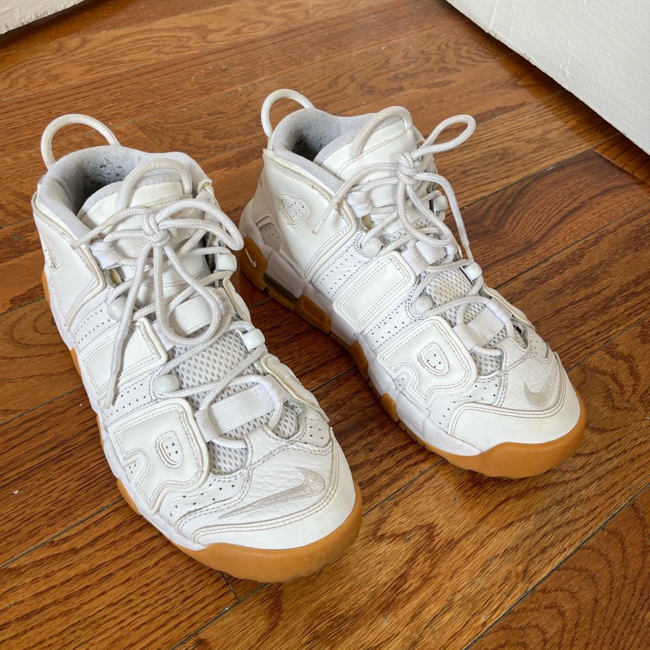 jd sports ladies white nike trainers