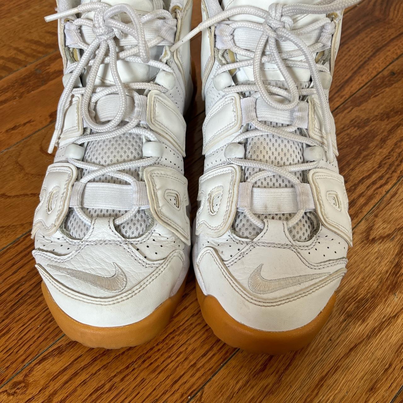 white nike air ladies trainers