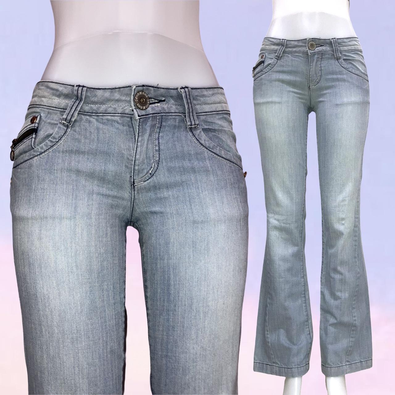 DKNY Women's Jeans Blue M – Vintage 90s y2k light wash DKNY