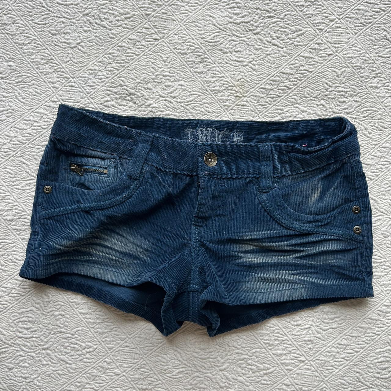 item listed by rare_hearts