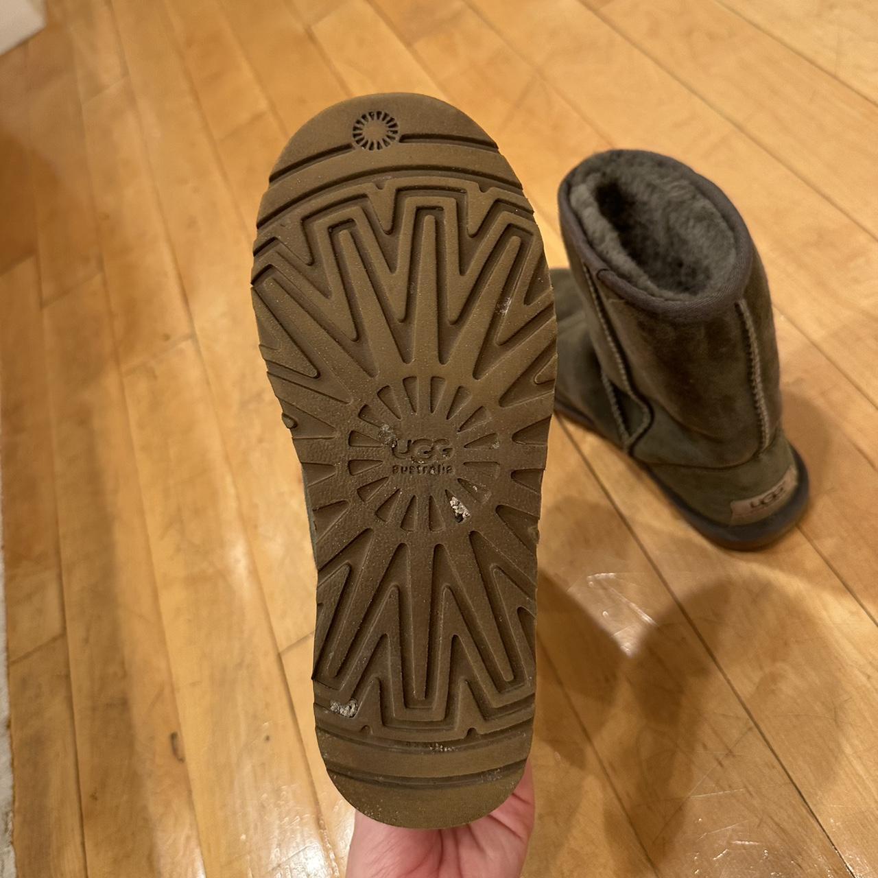 khaki green uggs