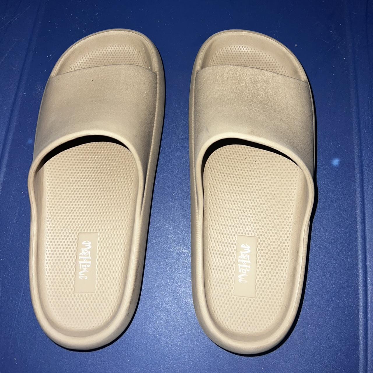 target Women's Mad Love Star Slide Sandals Taupe 8 Depop