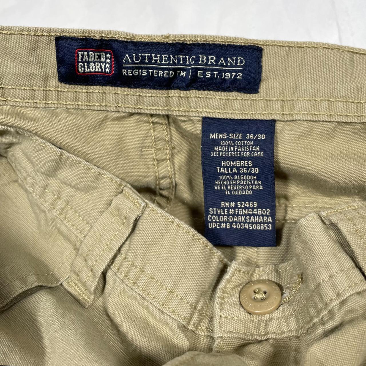 Vintage baggy cargo pants • Size 35x29 • Pre owned... - Depop