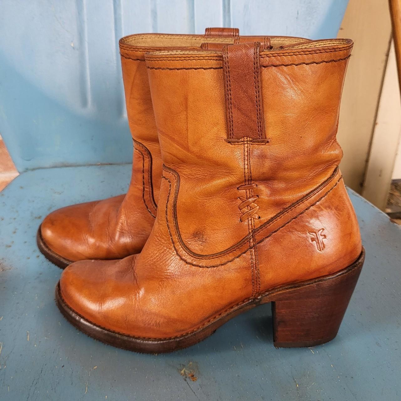Beautiful western FRYE Boots😍 Dreamy camel... Depop