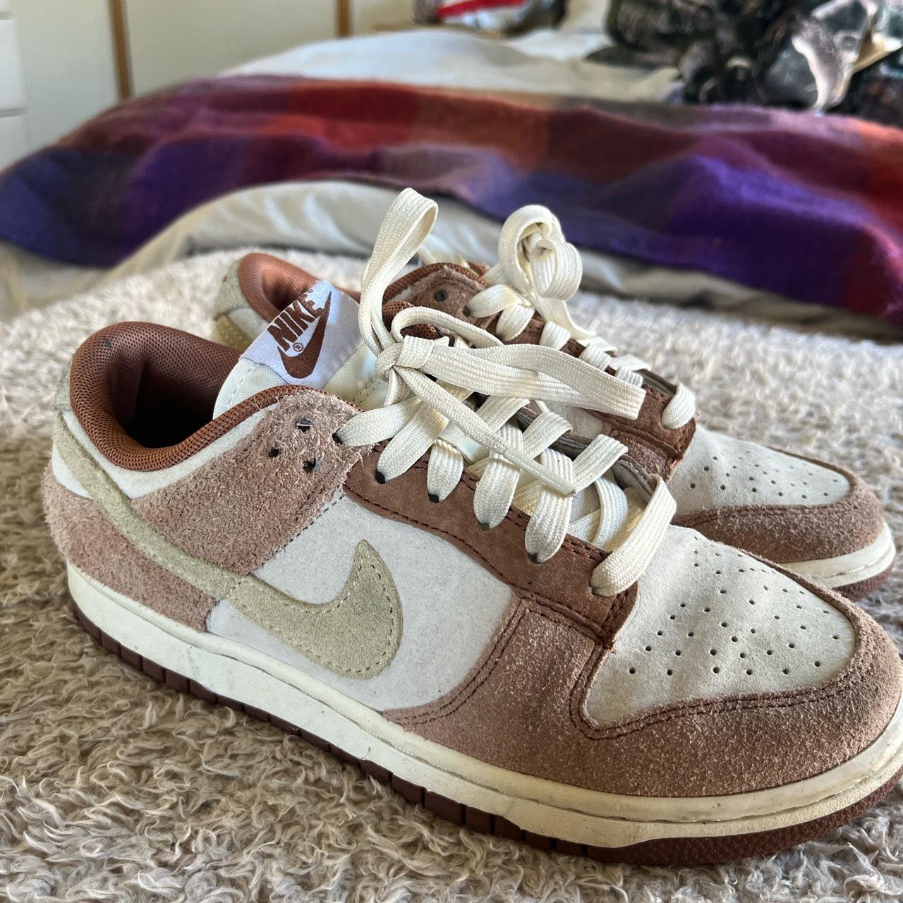 Dunk low medium curry Bought from the