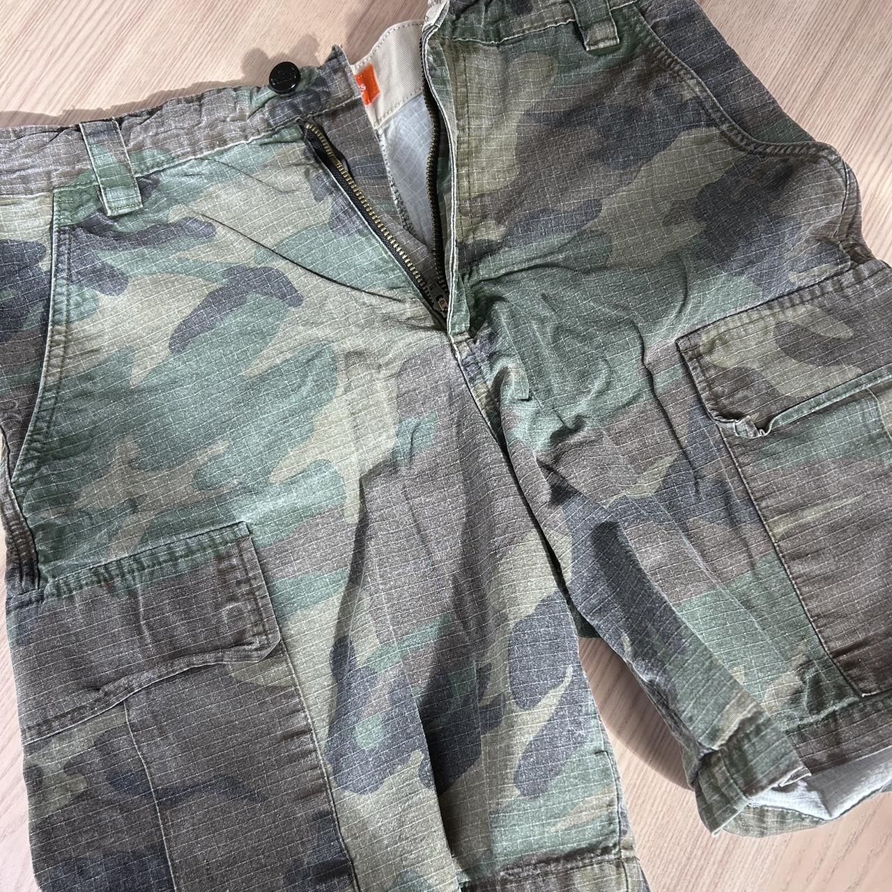 Camo fast times jorts - Depop