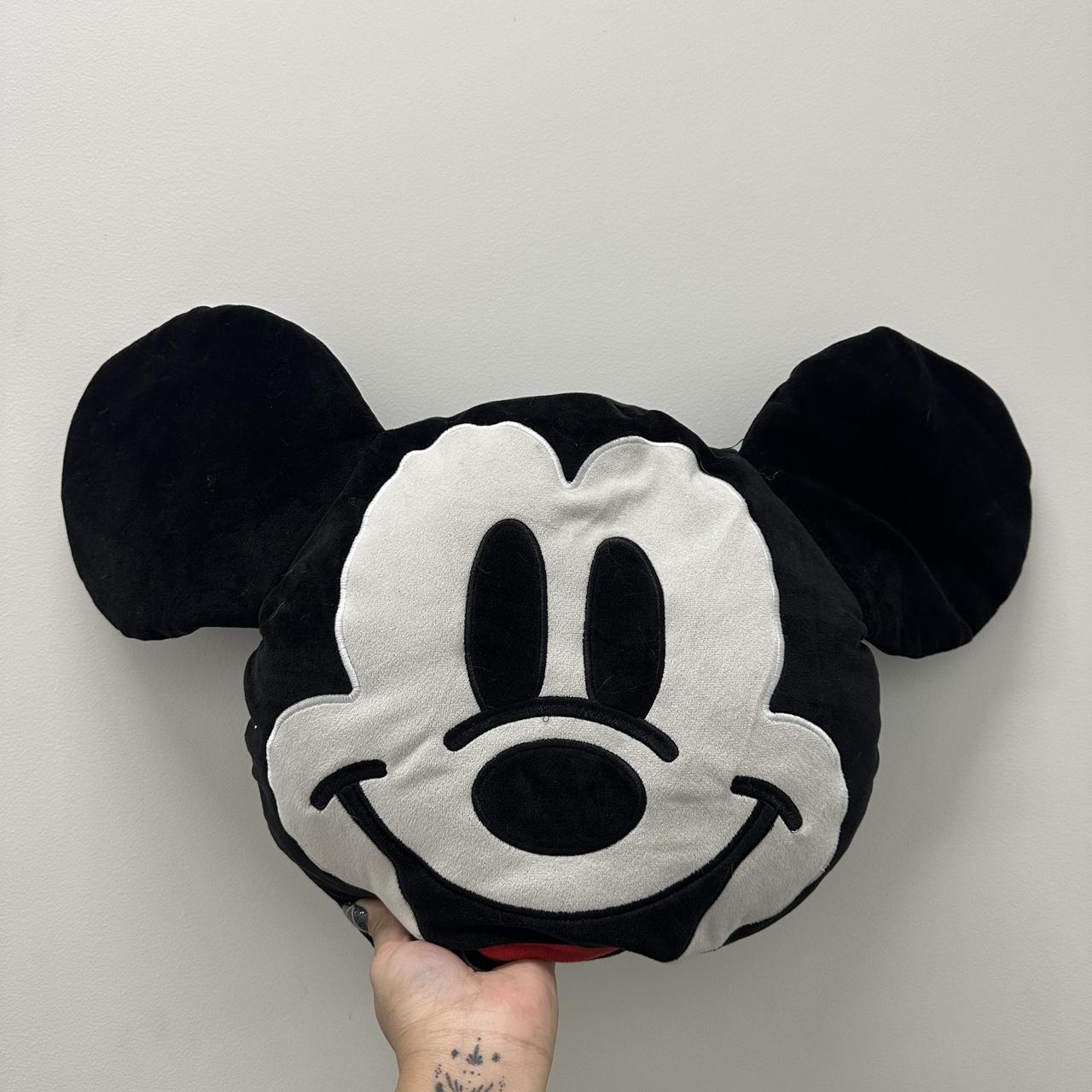 item listed by awholenewwitch