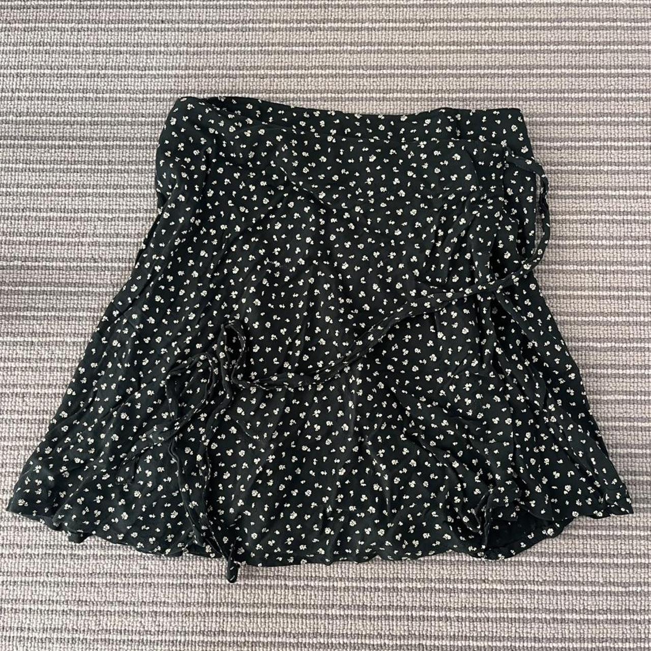 Brandy Melville Women's Skirt | Depop