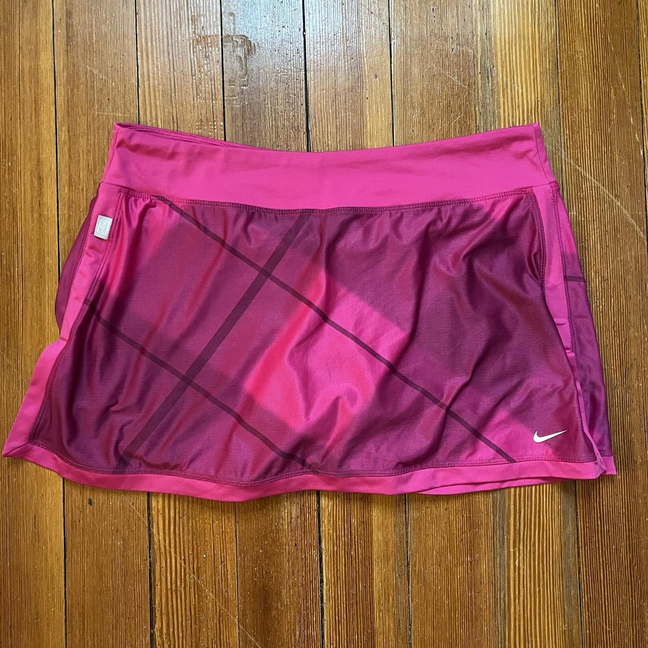 Nike Women's Skirt Depop