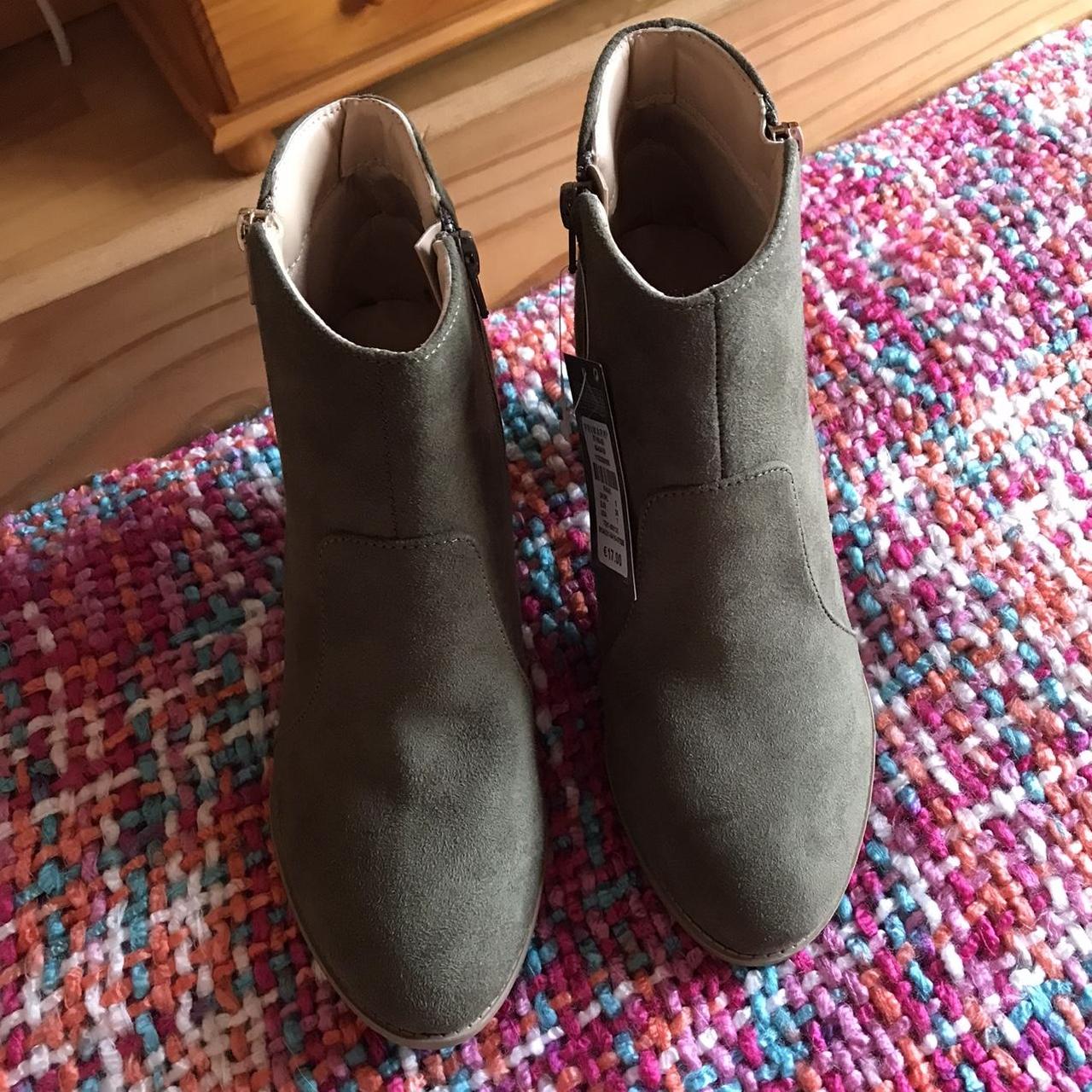 Khaki sales boots primark