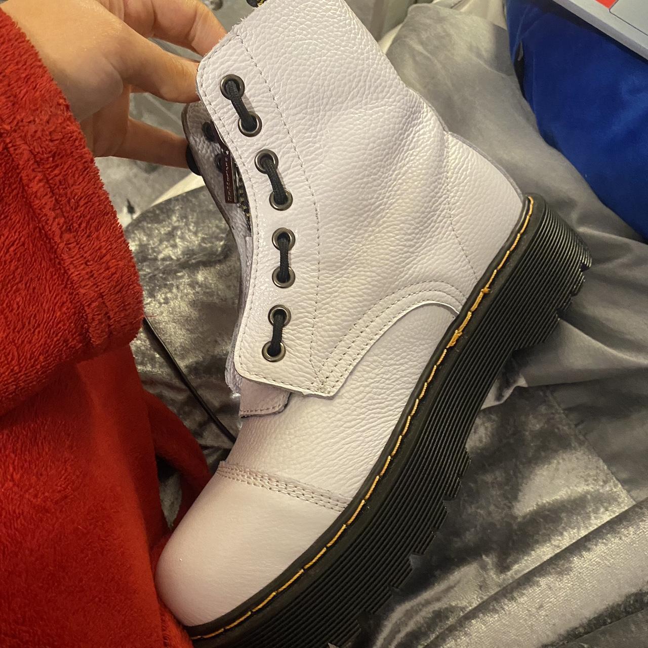 pink dolce gabbana sneakers