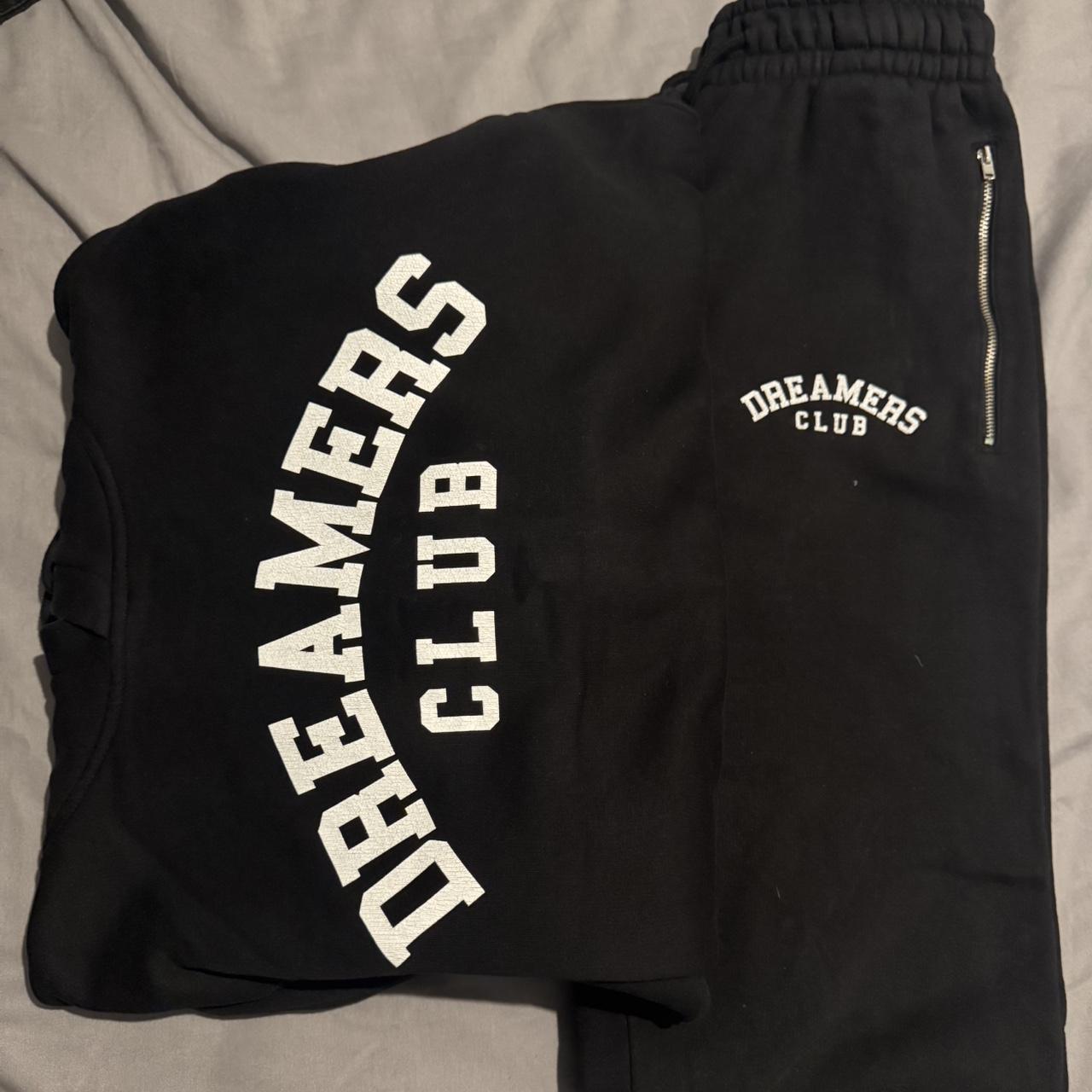 item listed by tashchat