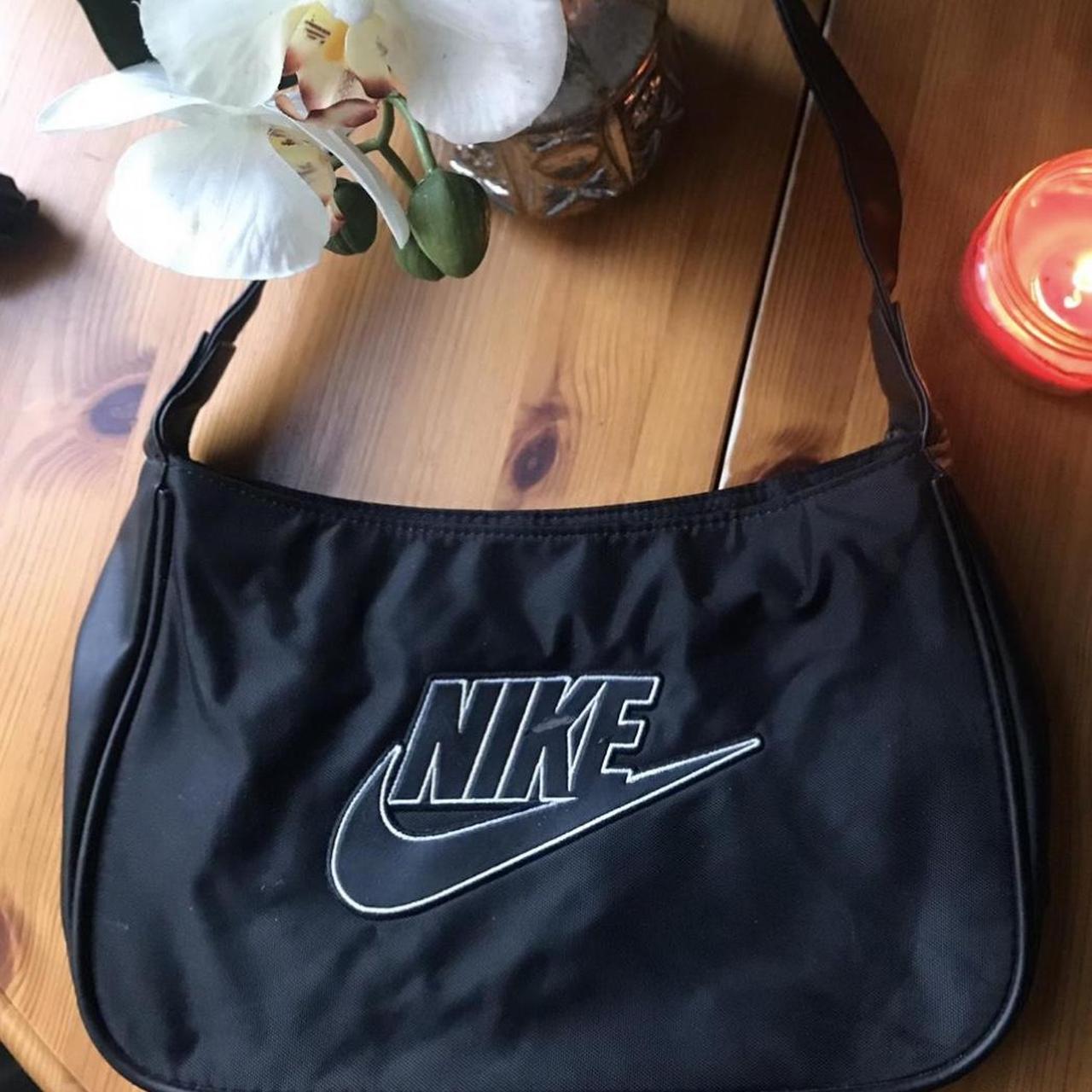baguette bag nike