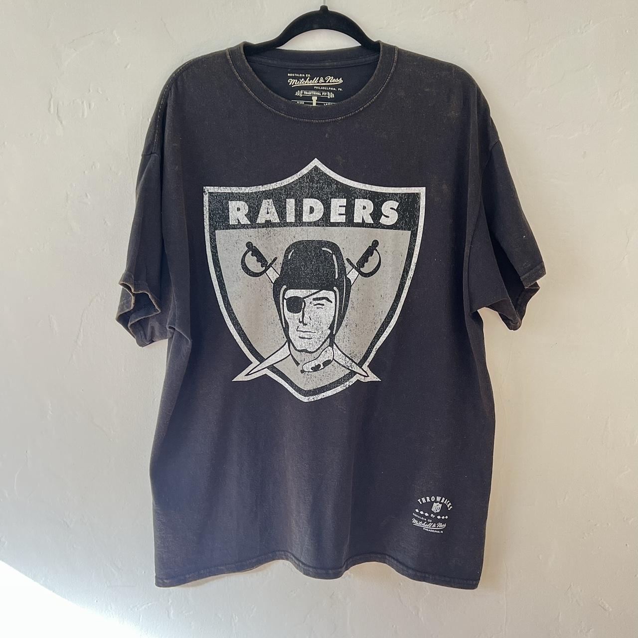 Rare!!!! Raiders Mitchell and Ness NFL Vintage - Depop